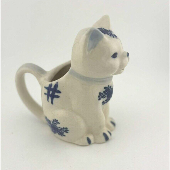 Vintage J.S.N.Y Philippines Porcelain Delft Style Blue White Cat Creamer 5" - Picture 4 of 11